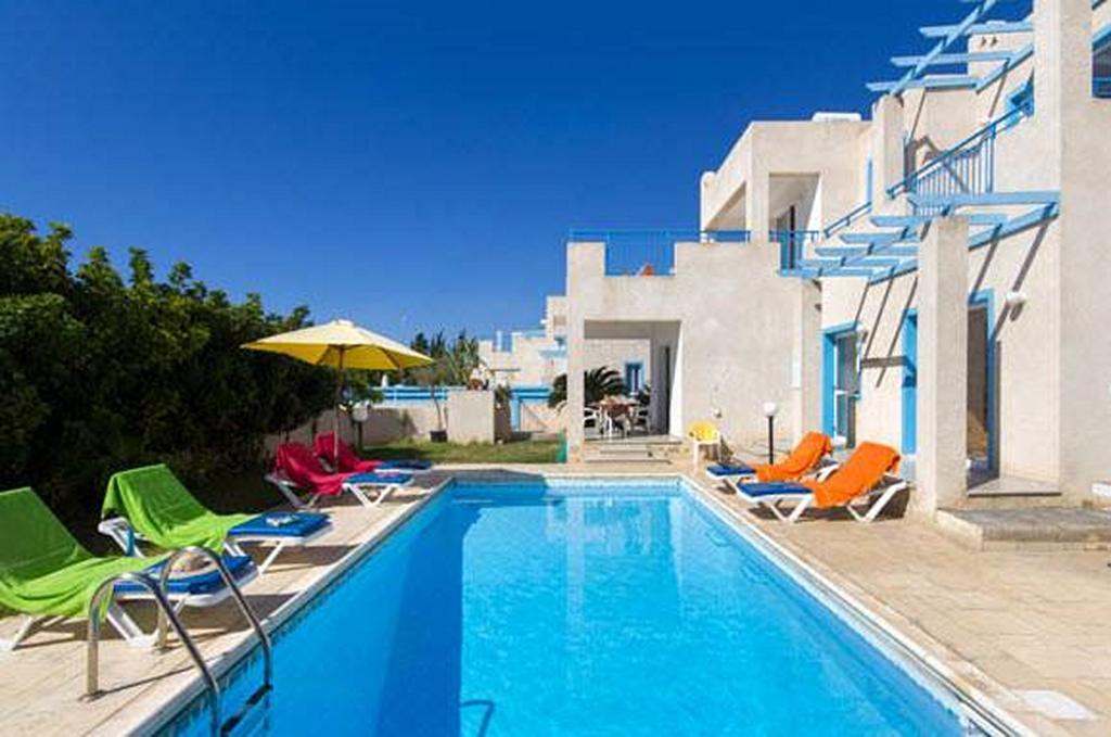 Philippos Complex Villa